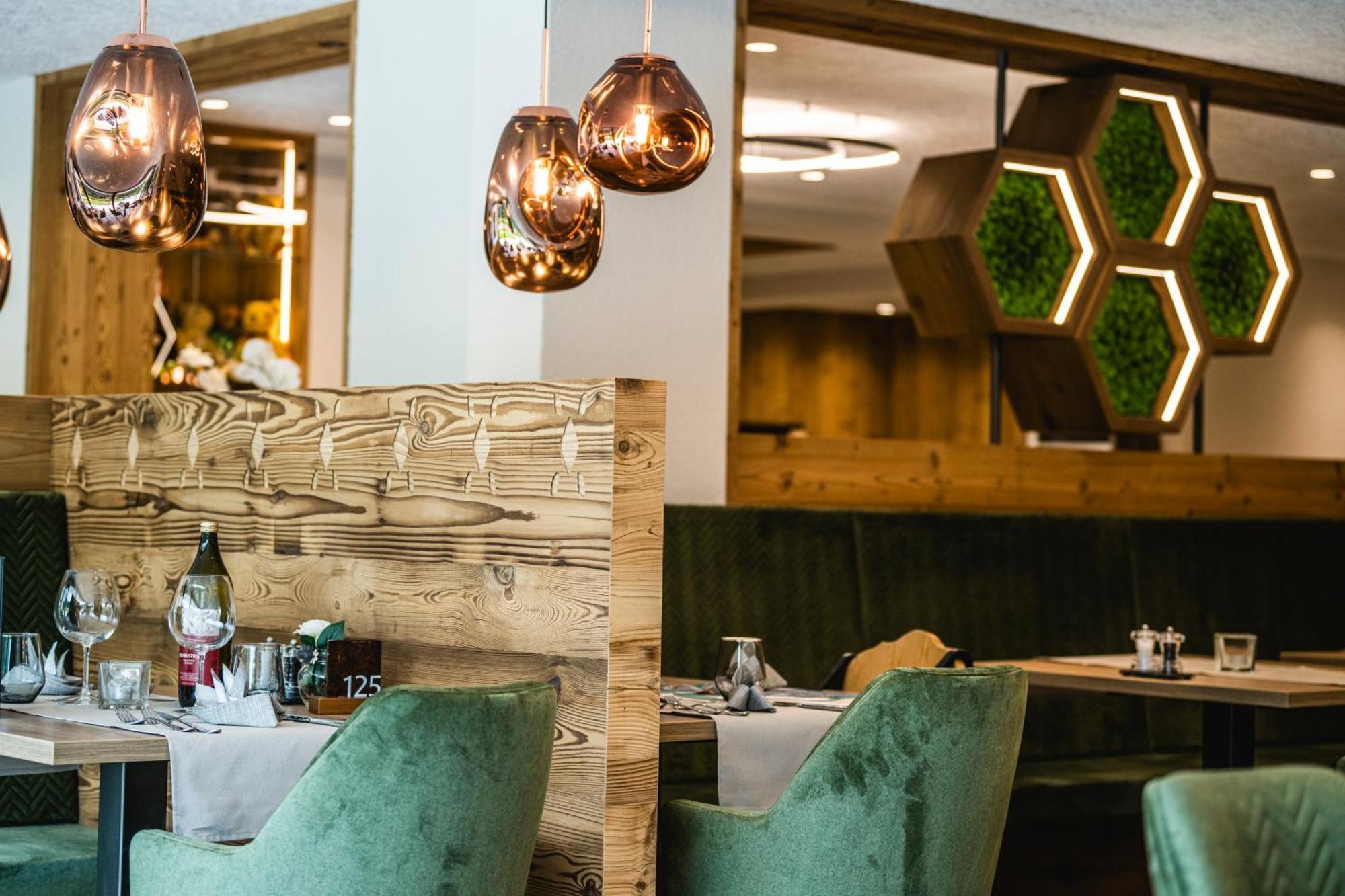 Vernel Hotel